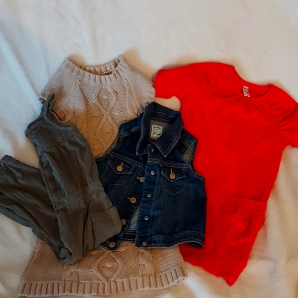 Lot of 4 Old Navy 5 toddler (4pieces)